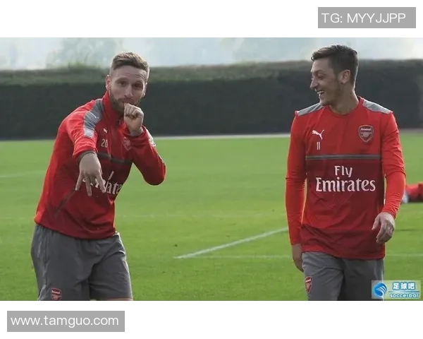 足球明星发型大赏:从经典到潮流的独特风格展示 足球明星发型大赏:从经典到潮流的独特风格展示